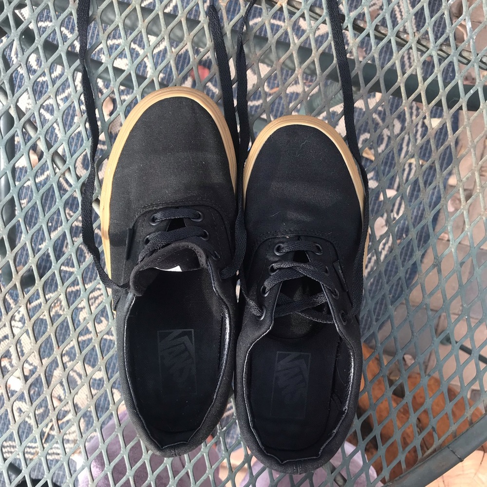 Black gum vans !